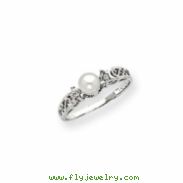 14k White Gold 6mm Pearl A Diamond ring