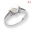 14k White Gold 6mm Pearl A Diamond ring