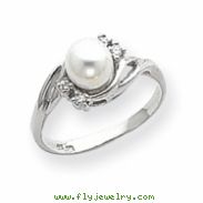 14k White Gold 6mm Pearl A Diamond ring