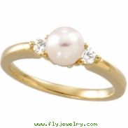 14K Yellow Gold Cultured Pearl And Diamond Ring